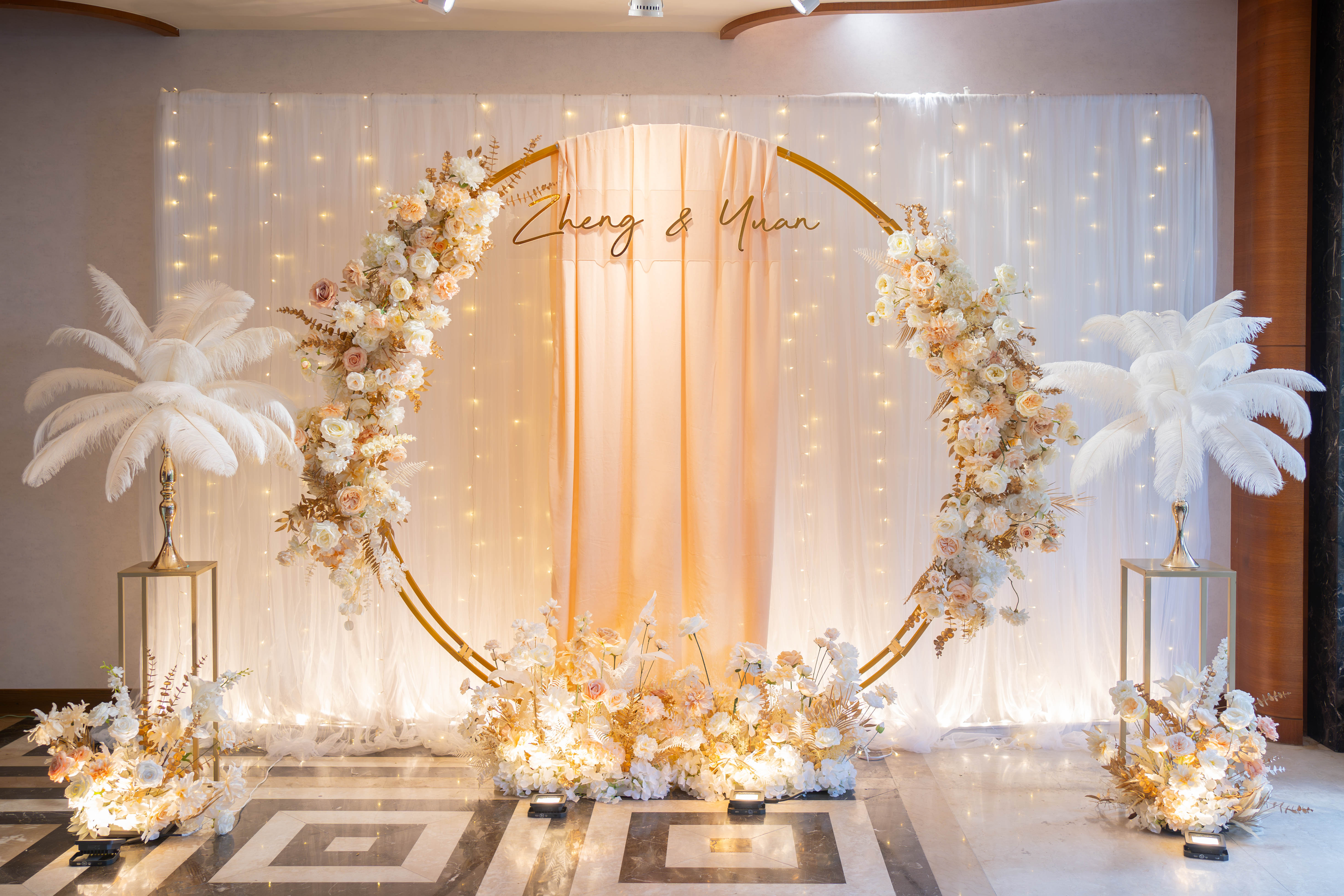 拍照區花柱多層次方案