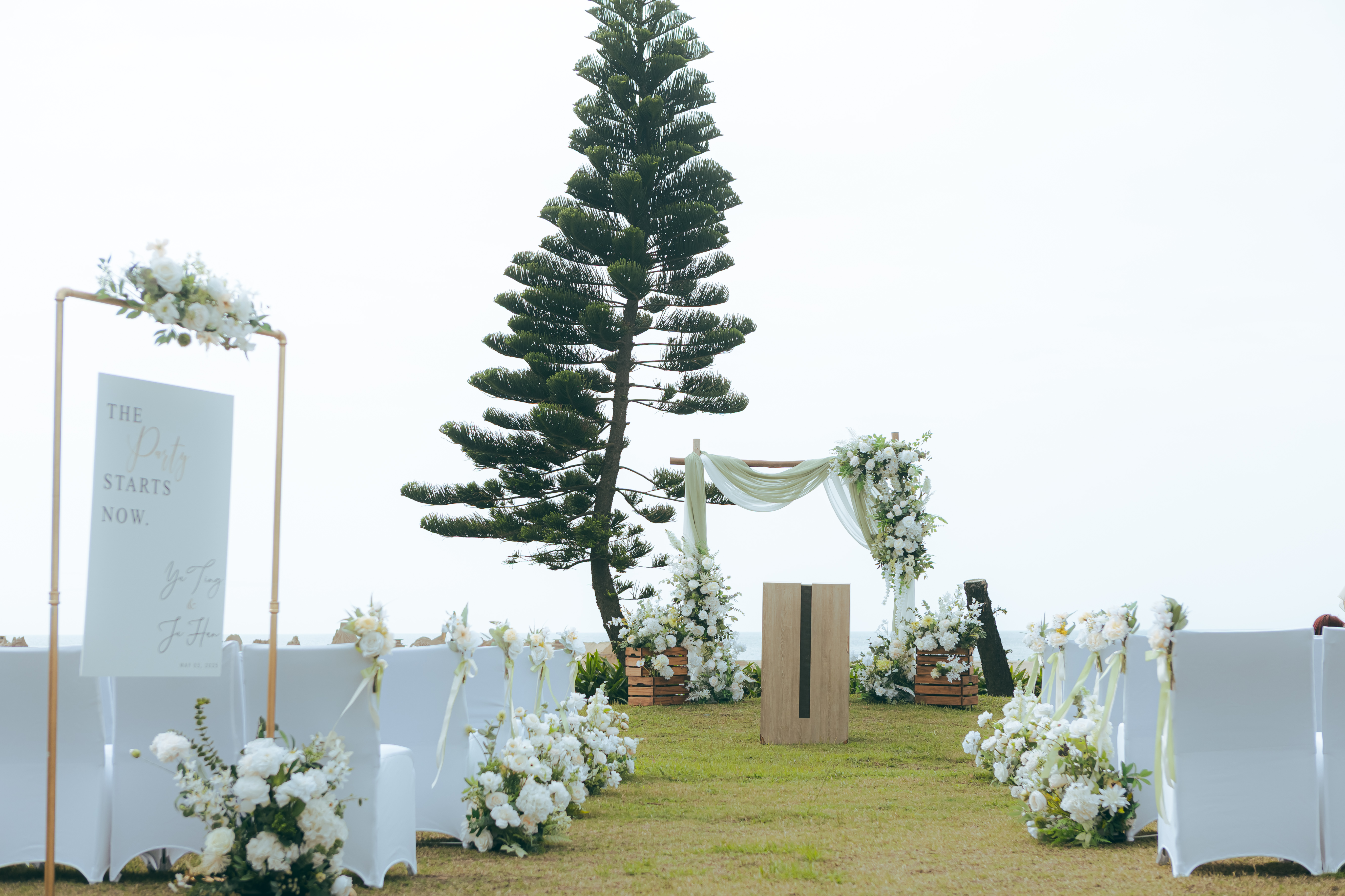 同色系仿真走道花